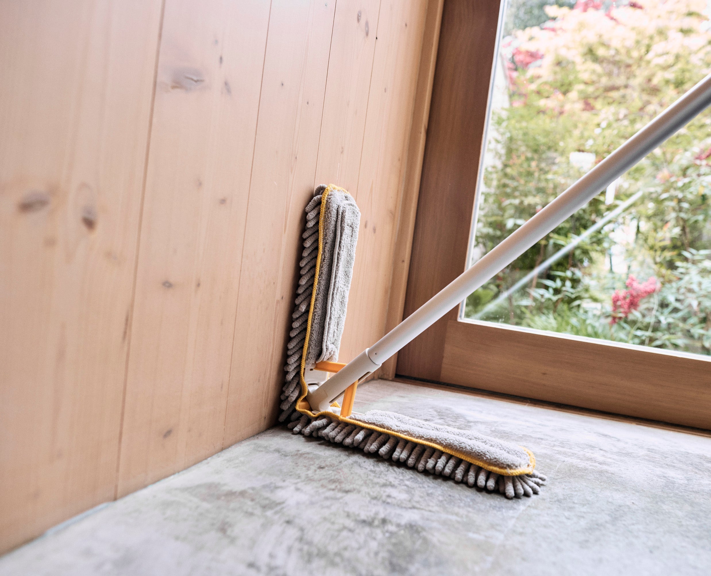 09_04_2026_JosephJosephAW26_CleanTechAdjustableFloorDuster_05556_F3.jpg