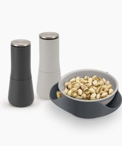 Salt. Pepper & Serving Bowl Set